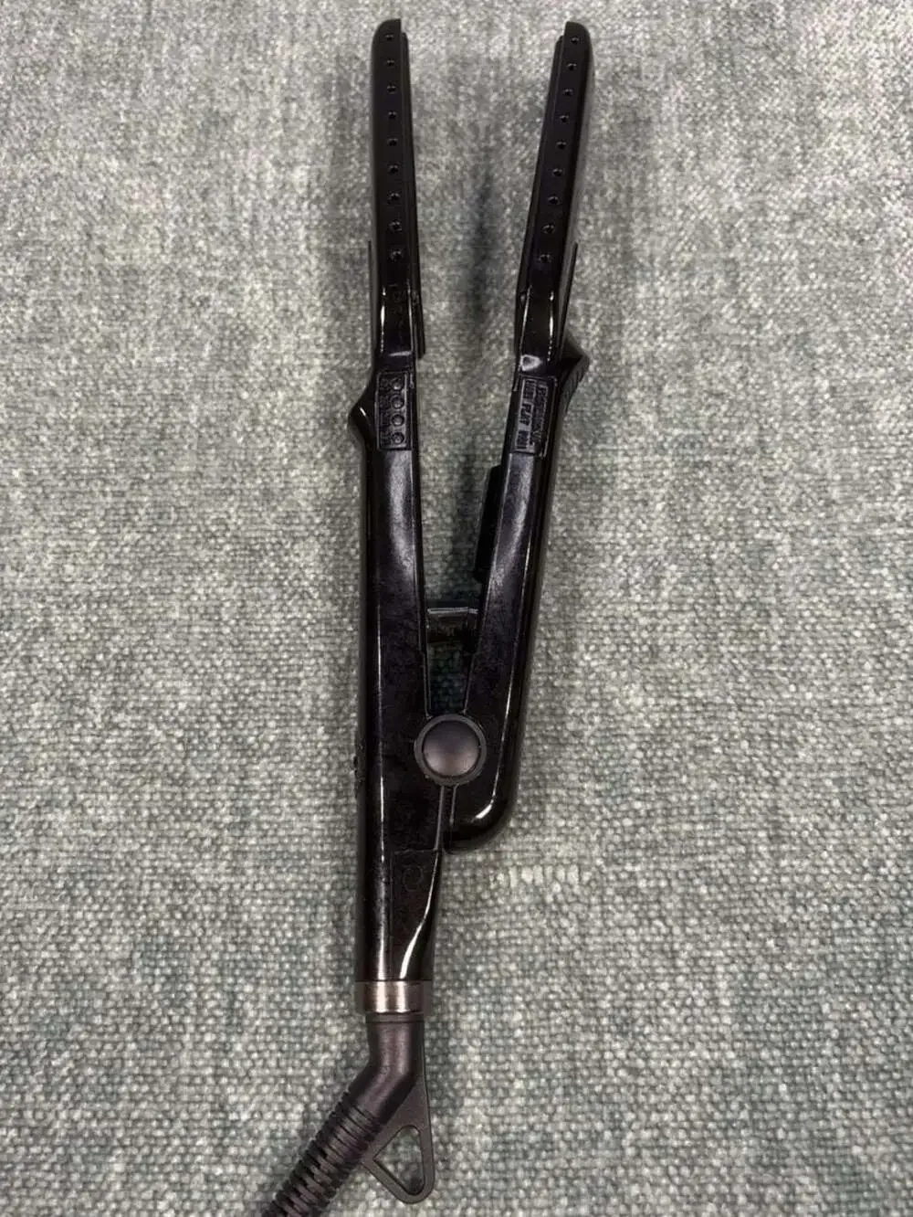 José Eber Professional Ceramic Hair Straightening Flat Iron Model UNT 043